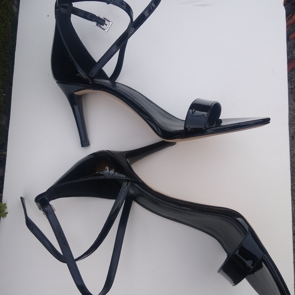 Michael Kors Patent Leather Sexy Christmas Sandals - Picture 11 of 12